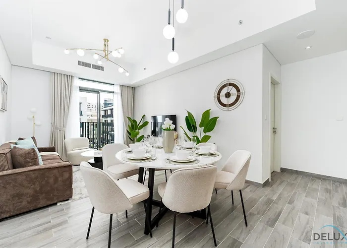 Lovely 2Br At Belgravia Square, Jvc By Deluxe Holiday Homes